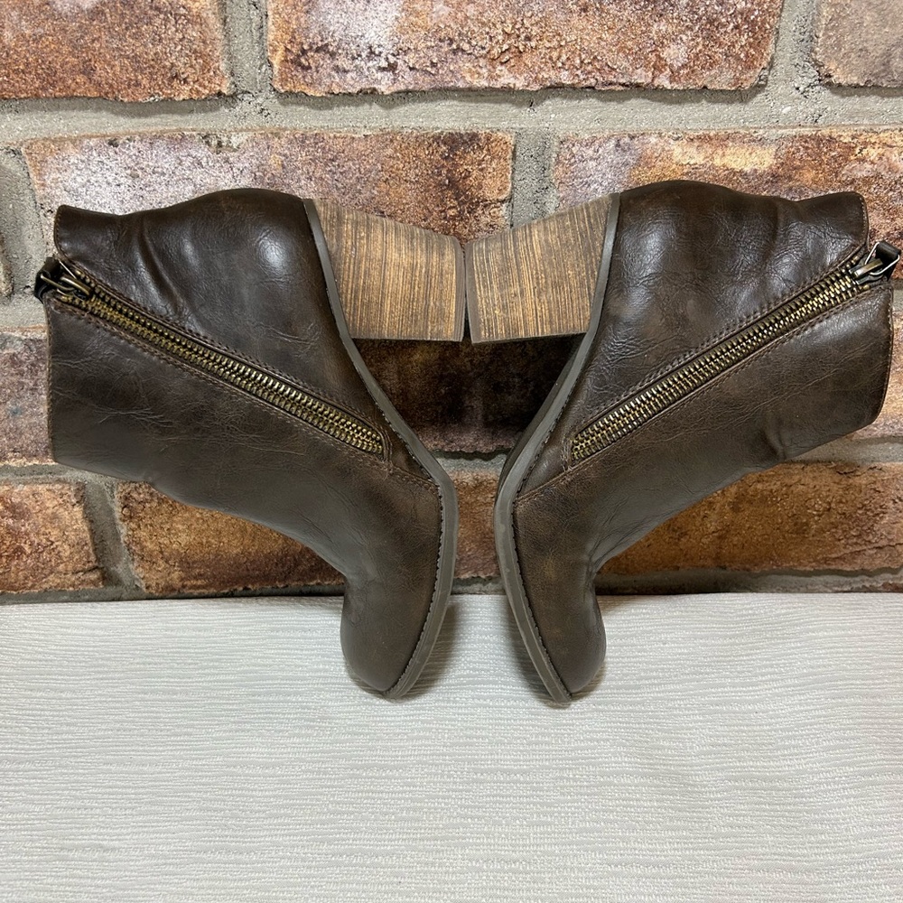 DIBA Brown Faux-Leather Ankle Boots - Picture 5 of 12